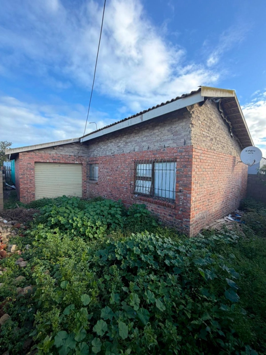 3 Bedroom Property for Sale in Kwanonqaba Western Cape